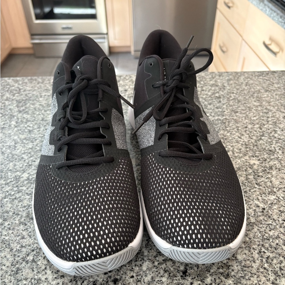 Nike Black and Gray Athletic Shoes
